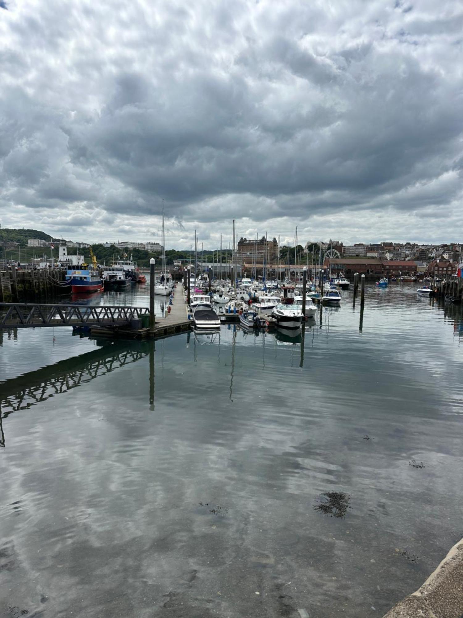 Sunrise Cove, The Bay, Filey Appartement Buitenkant foto